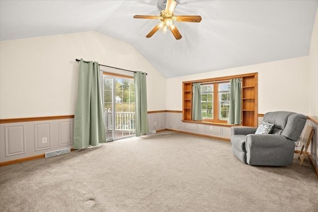5604 Oak Point Drive, Middleboro, MA 02346
