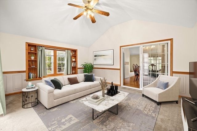 5604 Oak Point Drive, Middleboro, MA 02346