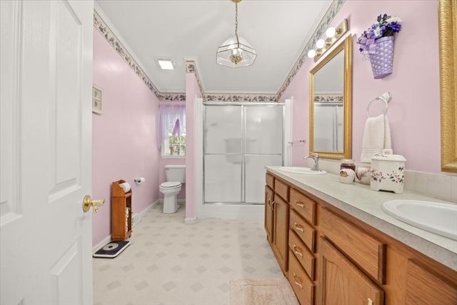 5604 Oak Point Drive, Middleboro, MA 02346