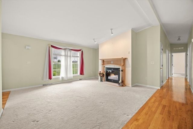 5604 Oak Point Drive, Middleboro, MA 02346
