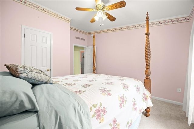 5604 Oak Point Drive, Middleboro, MA 02346