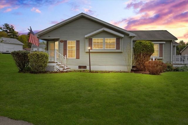 5604 Oak Point Drive, Middleboro, MA 02346