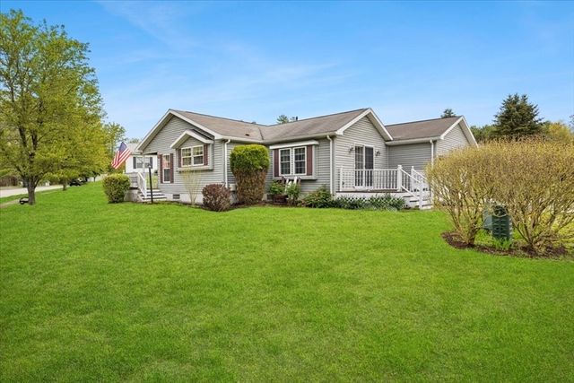 5604 Oak Point Drive, Middleboro, MA 02346