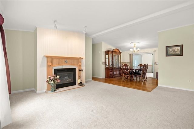5604 Oak Point Drive, Middleboro, MA 02346