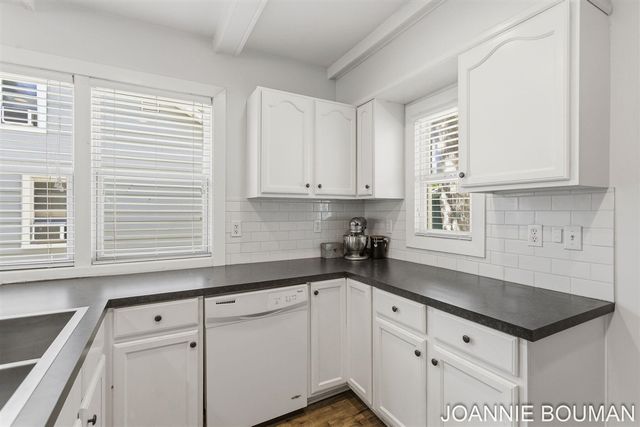 228 N Ottawa Street, Zeeland, MI 49464