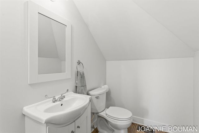 228 N Ottawa Street, Zeeland, MI 49464