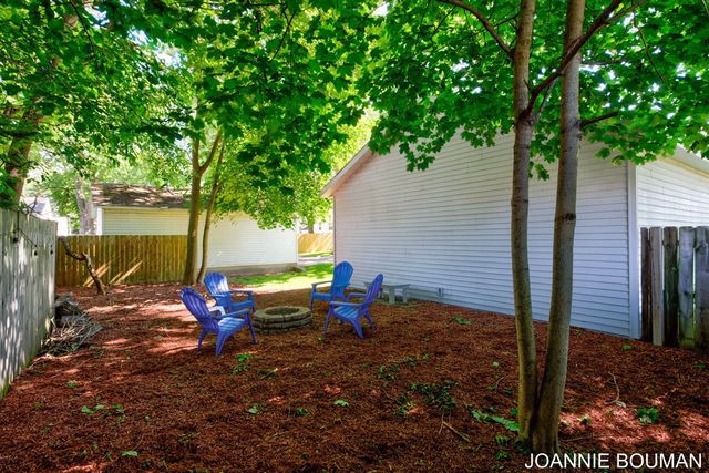 228 N Ottawa Street, Zeeland, MI 49464