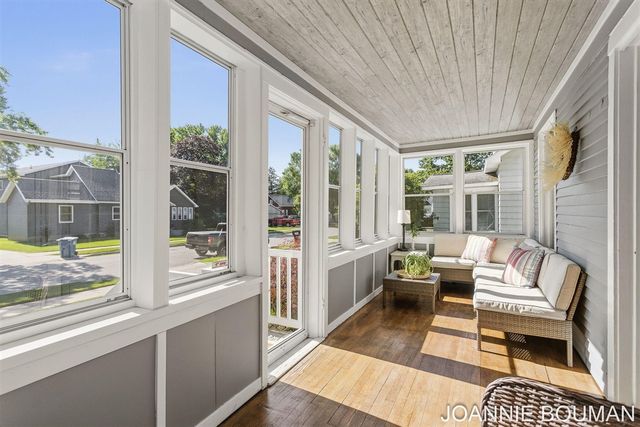 228 N Ottawa Street, Zeeland, MI 49464