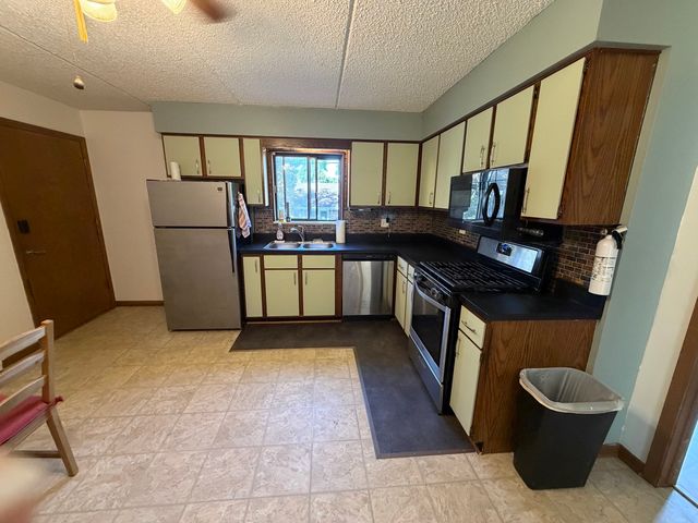4942 Douglas Road 206, Downers Grove, IL 60515