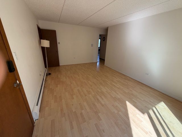 4942 Douglas Road 206, Downers Grove, IL 60515