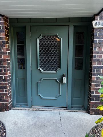 4942 Douglas Road 206, Downers Grove, IL 60515