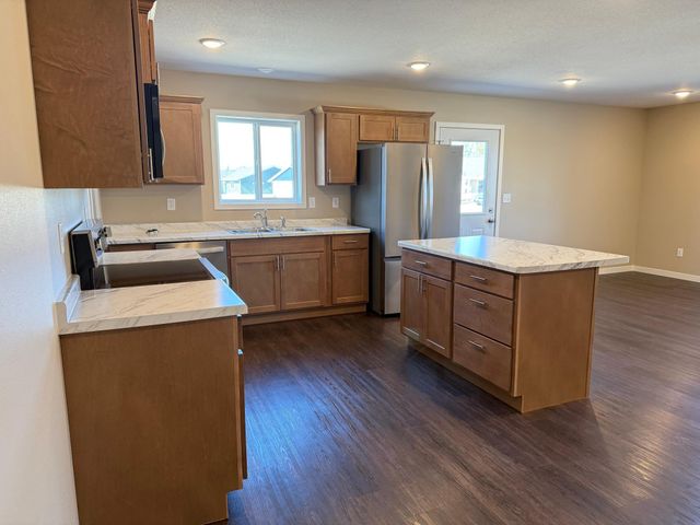 1649 Beartooth Ave SW, Bemidji, MN 56601