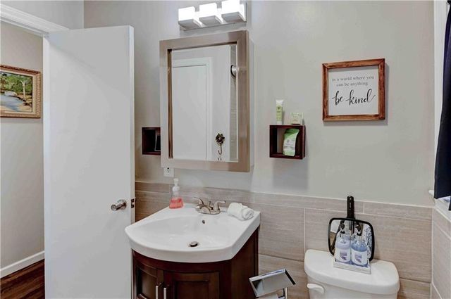 7722 W 66th Terrace, Mission, KS 66202