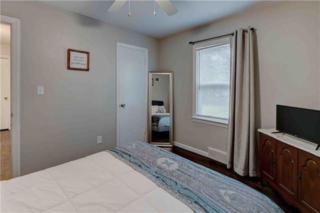 7722 W 66th Terrace, Mission, KS 66202