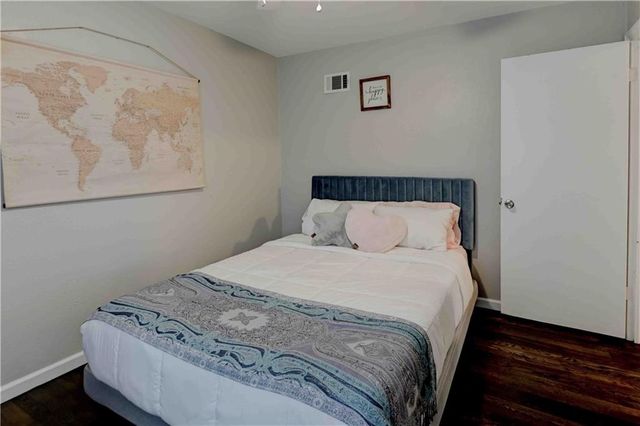 7722 W 66th Terrace, Mission, KS 66202