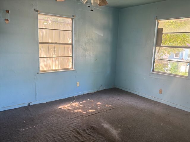 303 Perry Avenue, Waxahachie, TX 75165
