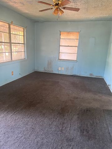 303 Perry Avenue, Waxahachie, TX 75165