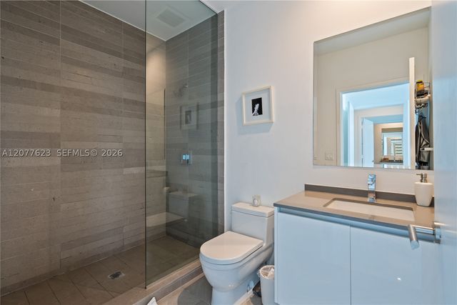 88 SW 7th St 4203, Miami, FL 33130
