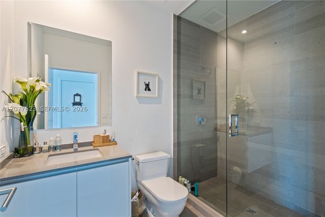 88 SW 7th St 4203, Miami, FL 33130