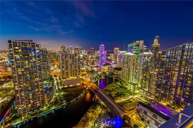 88 SW 7th St 4203, Miami, FL 33130