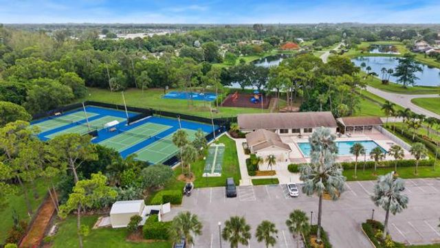 8497 Bonita Isle Drive, Lake Worth, FL 33467