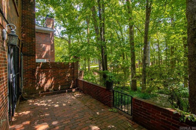 103 Cambridge Place, Little Rock, AR 72227