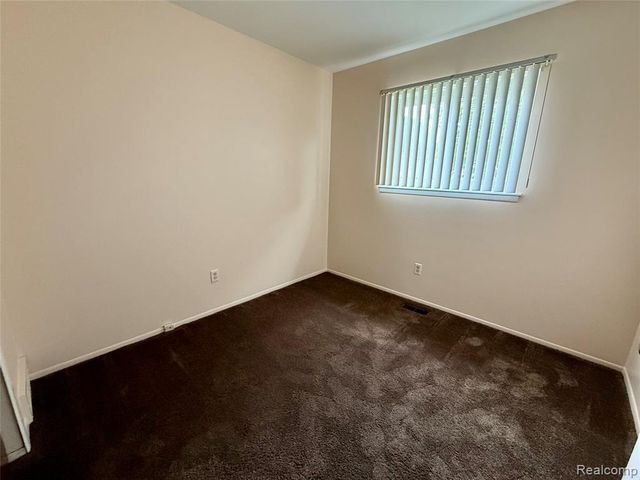 5221 Woodward Street, Wayne, MI 48184