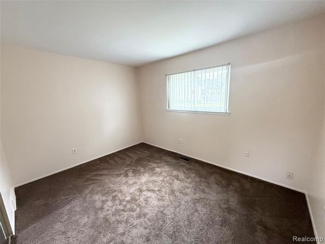 5221 Woodward Street, Wayne, MI 48184