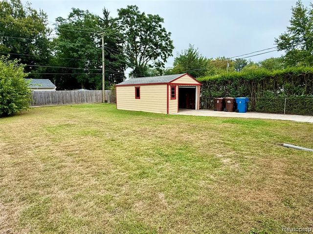 5221 Woodward Street, Wayne, MI 48184