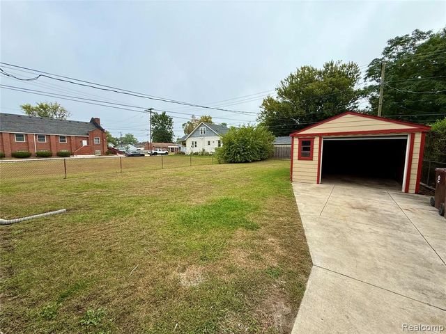 5221 Woodward Street, Wayne, MI 48184