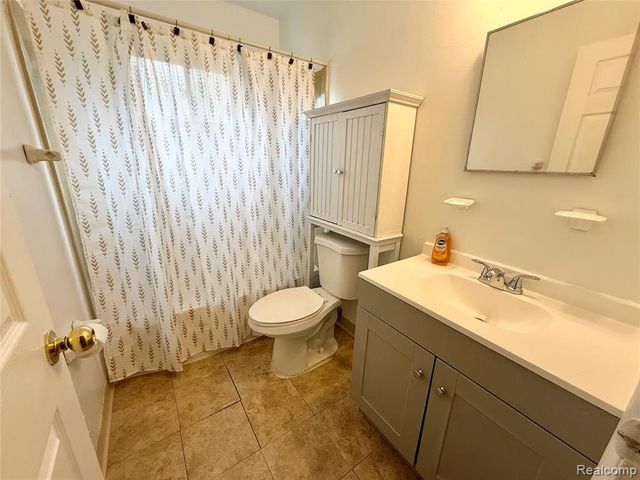 5221 Woodward Street, Wayne, MI 48184