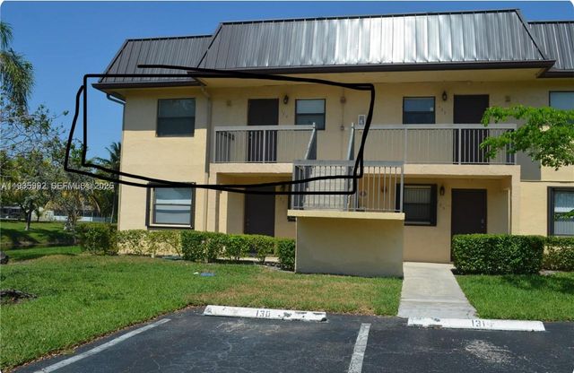 173 NW 93rd Ave 201, Pembroke Pines, FL 33024
