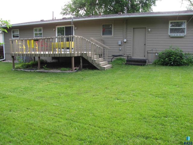 3108 S 7th Ave, Sioux Falls, SD 57105