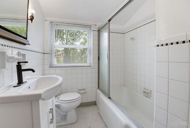 3648 Solar Vista Place, Cincinnati, OH 45213