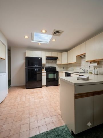 5B Thomas St P4, Saugus, MA 01906