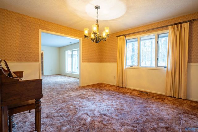 35 Circle Drive NE, Fort Payne, AL 35967