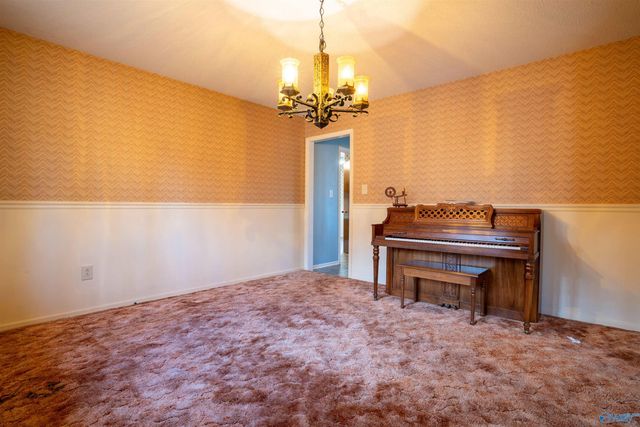 35 Circle Drive NE, Fort Payne, AL 35967