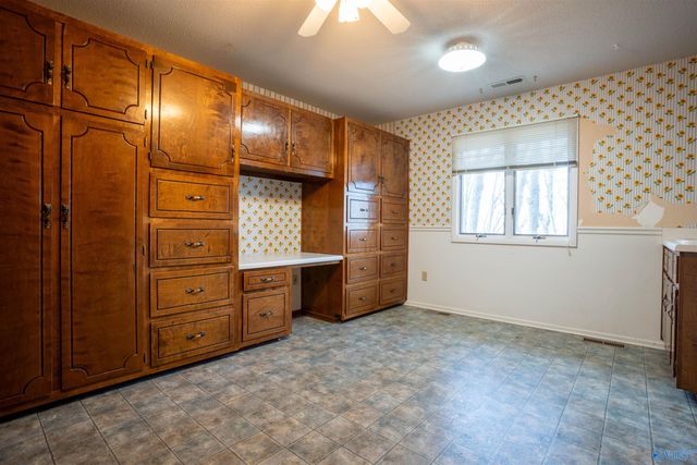 35 Circle Drive NE, Fort Payne, AL 35967