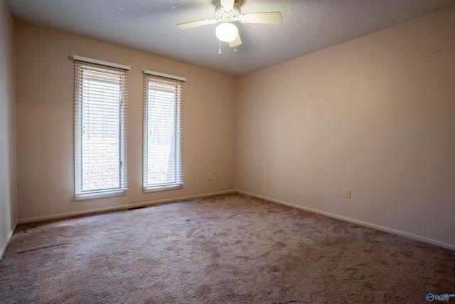 35 Circle Drive NE, Fort Payne, AL 35967