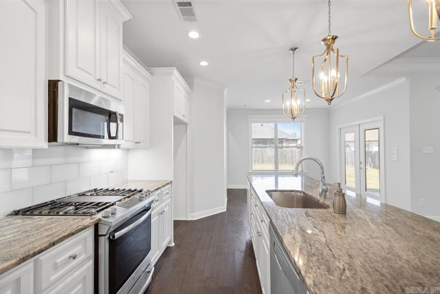 9608 Meadow Creek Drive, Sherwood, AR 72120