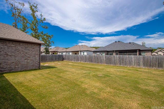 9608 Meadow Creek Drive, Sherwood, AR 72120