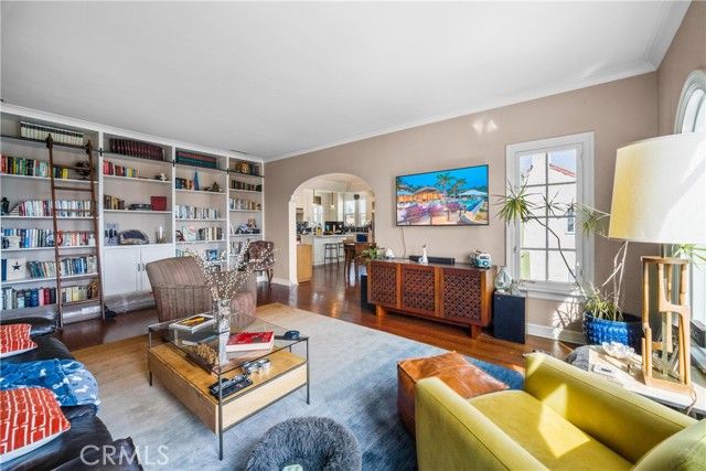 1245 S Hudson, Los Angeles, CA 90019