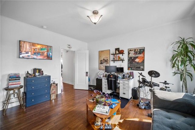 1245 S Hudson, Los Angeles, CA 90019