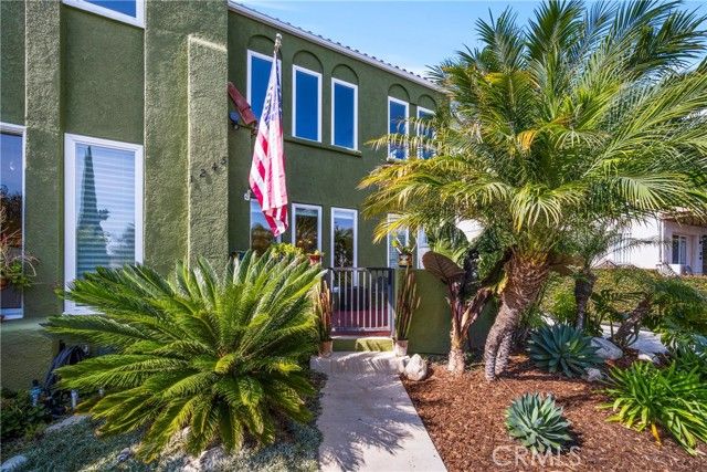 1245 S Hudson, Los Angeles, CA 90019