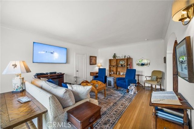 1245 S Hudson, Los Angeles, CA 90019