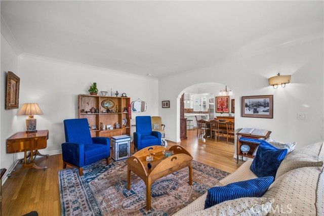 1245 S Hudson, Los Angeles, CA 90019