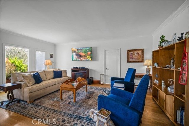 1245 S Hudson, Los Angeles, CA 90019