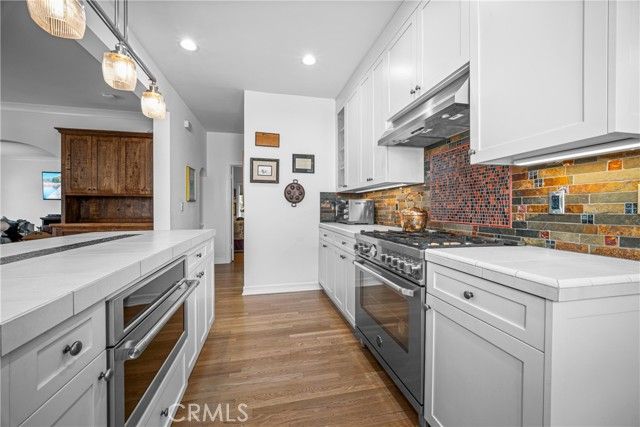 1245 S Hudson, Los Angeles, CA 90019