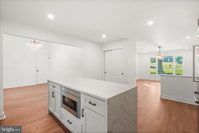 1107 JARVIS LN, Lansdale, PA 19446