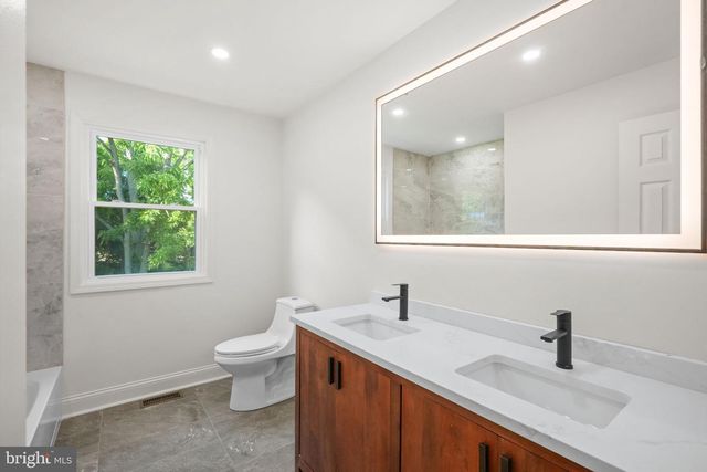 1107 JARVIS LN, Lansdale, PA 19446